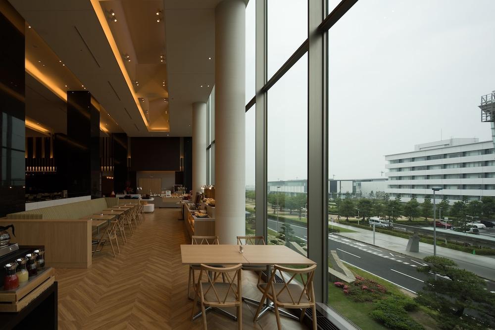 Centrair Hotel 4*